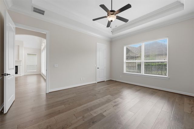 4914 Fairford Drive, Sugar Land, TX 77479