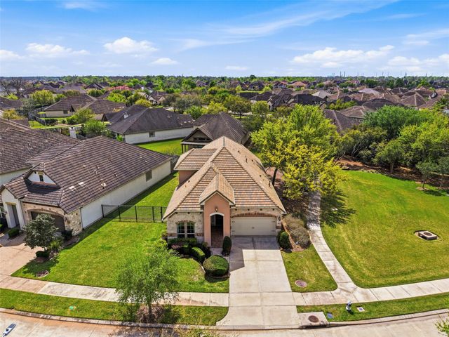 4914 Fairford Drive, Sugar Land, TX 77479