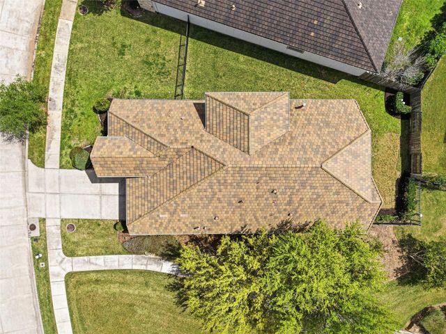 4914 Fairford Drive, Sugar Land, TX 77479