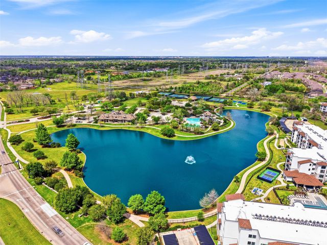 4914 Fairford Drive, Sugar Land, TX 77479