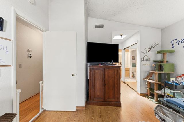 50 Lanyard Ct, Sacramento, CA 95831