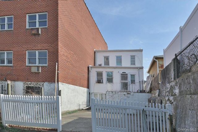 69-11 62nd Drive, Middle Village, NY 11379