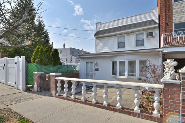 69-11 62nd Drive, Middle Village, NY 11379