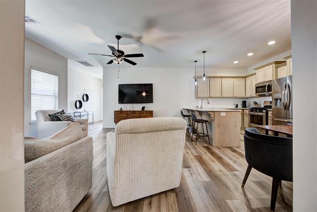 1113 Golden Leaf Drive, Moore, OK 73160