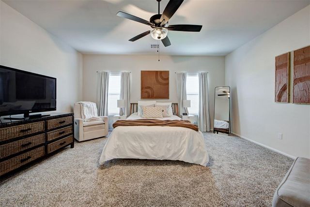 1113 Golden Leaf Drive, Moore, OK 73160