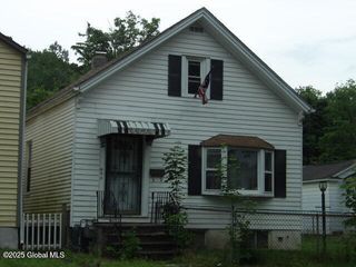 668 6th Avenue, Troy, NY 12182