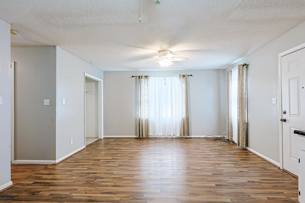 104 S Eaddy St., Hemingway, SC 29554 — photo 2