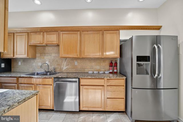 4200 RIVER ROAD NW, Washington, DC 20016