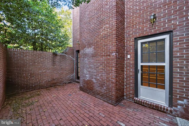 4200 RIVER ROAD NW, Washington, DC 20016