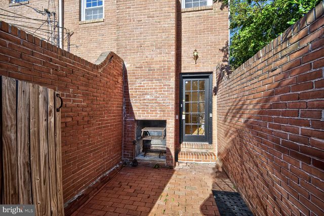 4200 RIVER ROAD NW, Washington, DC 20016