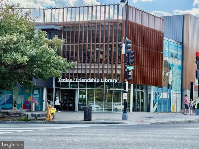 4200 RIVER ROAD NW, Washington, DC 20016