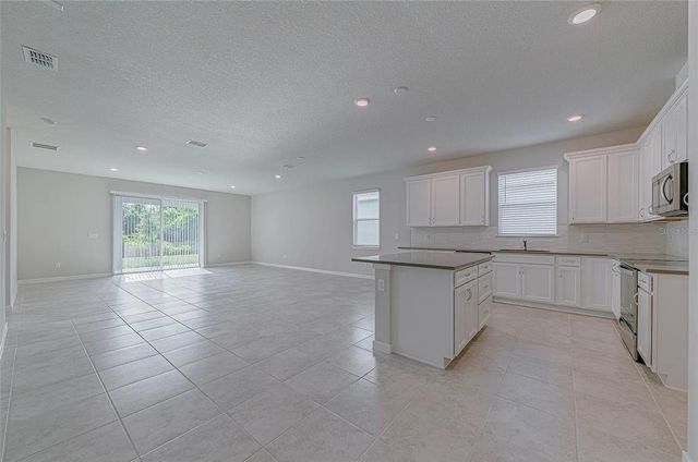 2120 LIVE OAK LAKE ROAD, St Cloud, FL 34771