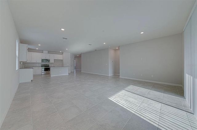 2120 LIVE OAK LAKE ROAD, St Cloud, FL 34771