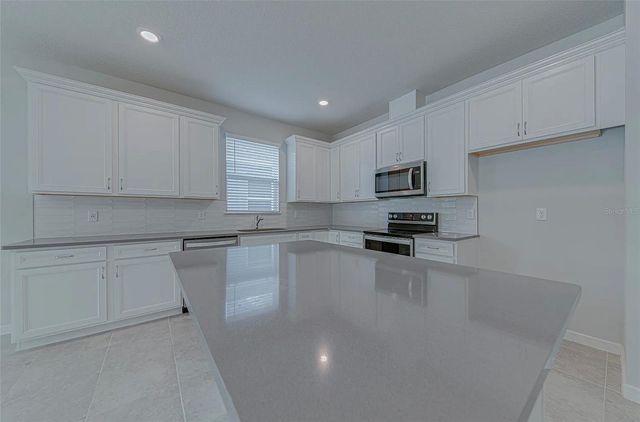 2120 LIVE OAK LAKE ROAD, St Cloud, FL 34771