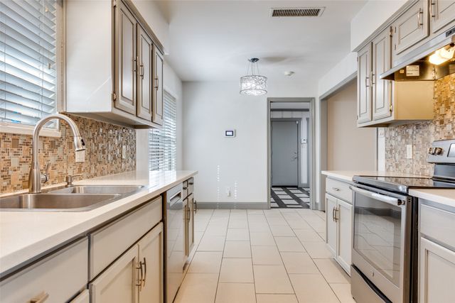 6635 Fireflame Drive, Dallas, TX 75248