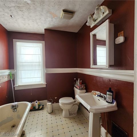 519 Taylor Avenue, Cambridge, OH 43725