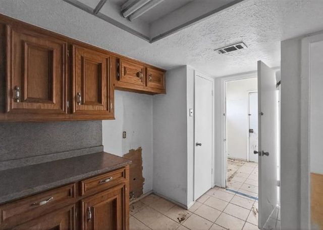 11831 Bee Lane, Houston, TX 77067