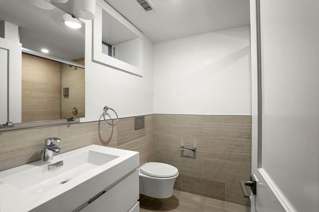 14 Hardwick 1, Cambridge, MA 02141