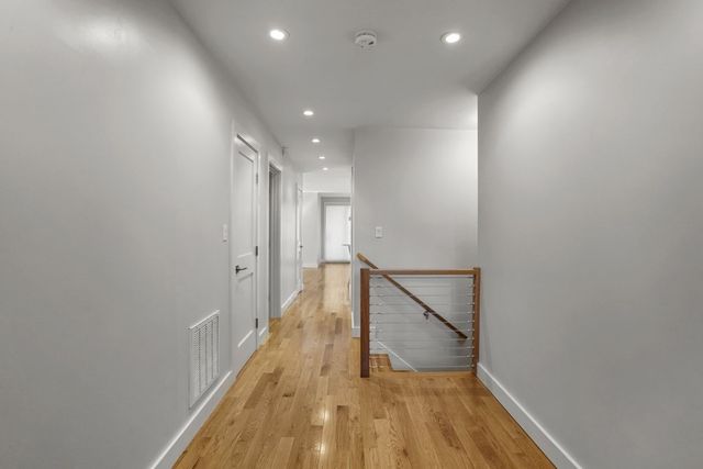 14 Hardwick 1, Cambridge, MA 02141