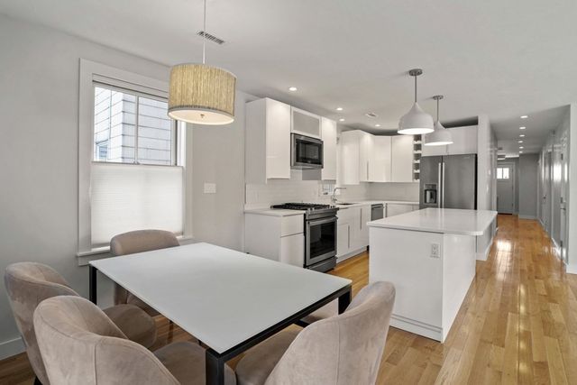 14 Hardwick 1, Cambridge, MA 02141