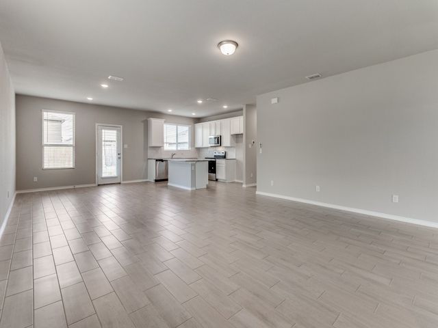 920 Ravenwood Lane, Van Alstyne, TX 75495
