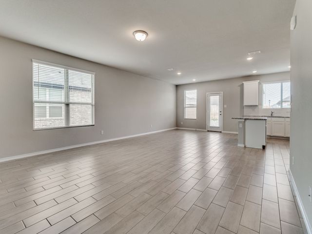 920 Ravenwood Lane, Van Alstyne, TX 75495