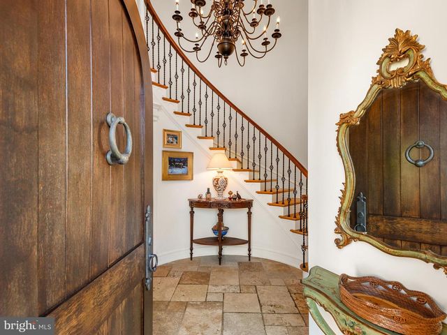 948 DROVERS LN, Chester Springs, PA 19425