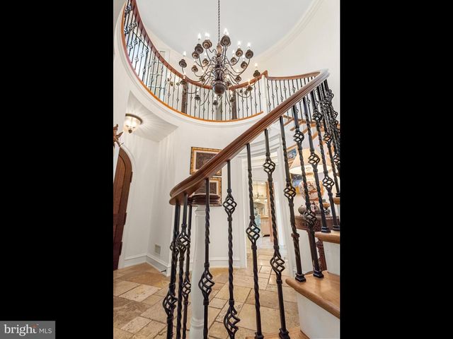 948 DROVERS LN, Chester Springs, PA 19425