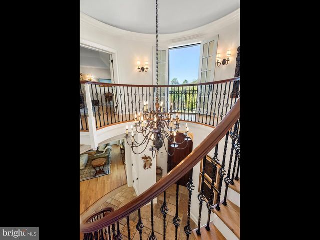948 DROVERS LN, Chester Springs, PA 19425