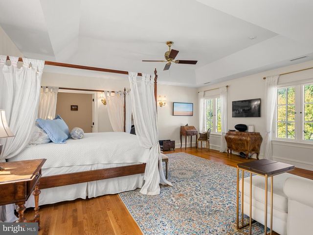 948 DROVERS LN, Chester Springs, PA 19425