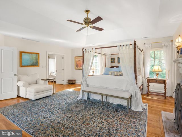 948 DROVERS LN, Chester Springs, PA 19425