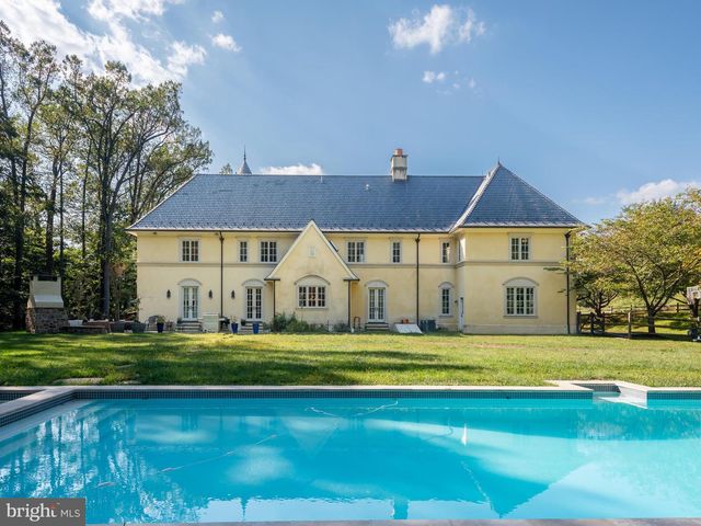 948 DROVERS LN, Chester Springs, PA 19425