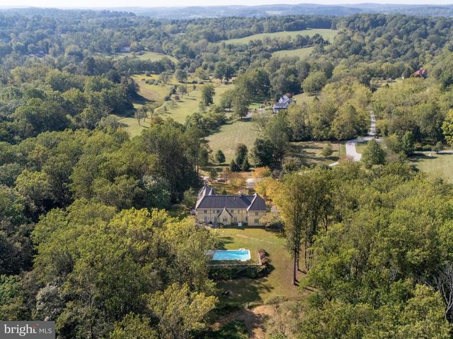 948 DROVERS LN, Chester Springs, PA 19425