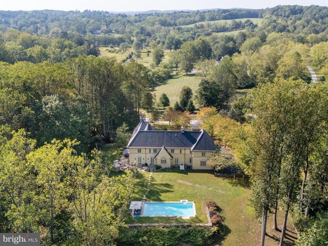 948 DROVERS LN, Chester Springs, PA 19425