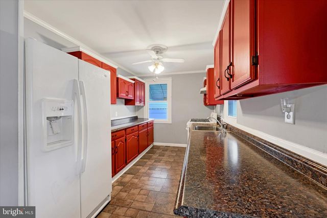 3458 LOGANVIEW DR, Baltimore, MD 21222