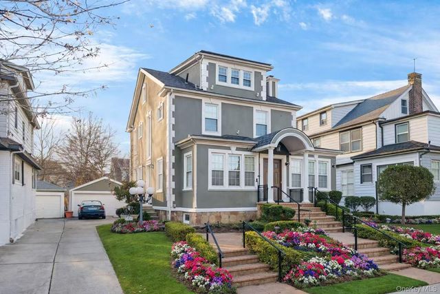 4122 169th Street, Flushing, NY 11358