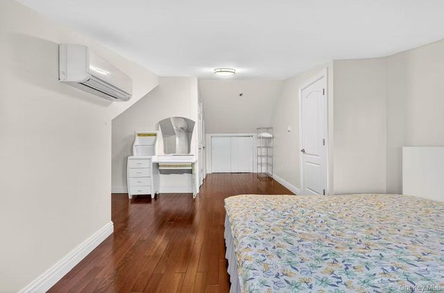 4122 169th Street, Flushing, NY 11358