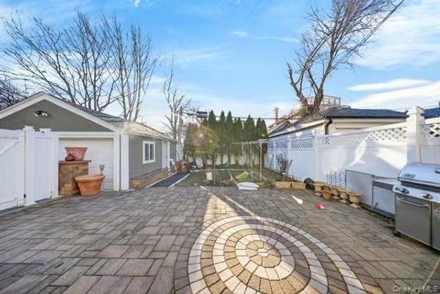 4122 169th Street, Flushing, NY 11358