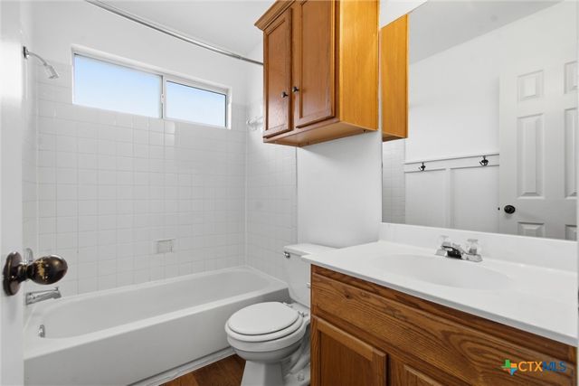 244 Sampson, Kyle, TX 78640