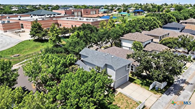 244 Sampson, Kyle, TX 78640