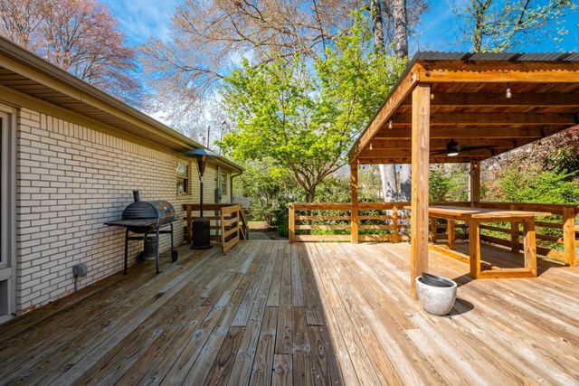 319 Poinsetta Drive, Little Rock, AR 72205