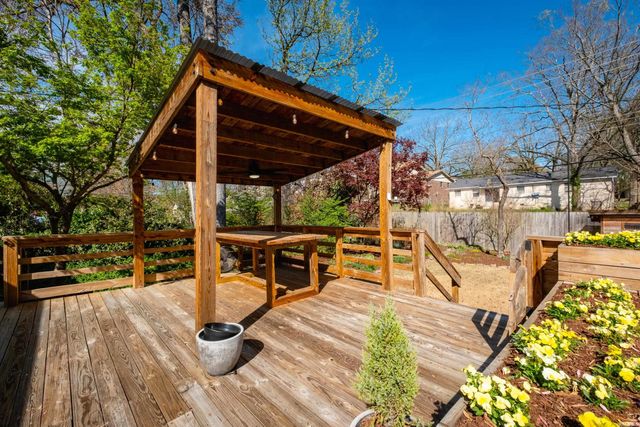 319 Poinsetta Drive, Little Rock, AR 72205