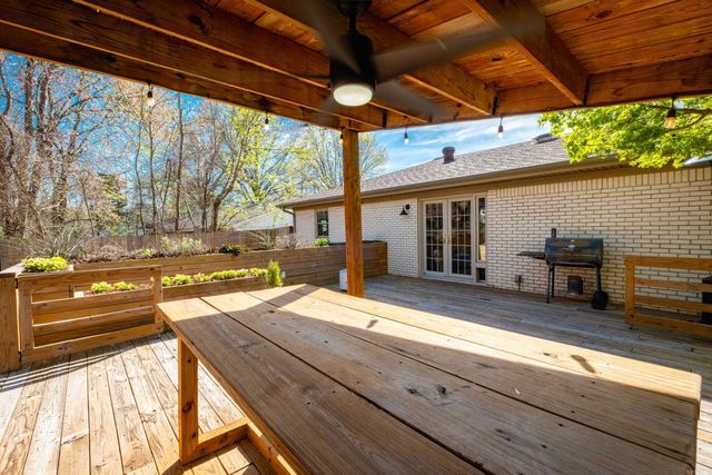 319 Poinsetta Drive, Little Rock, AR 72205