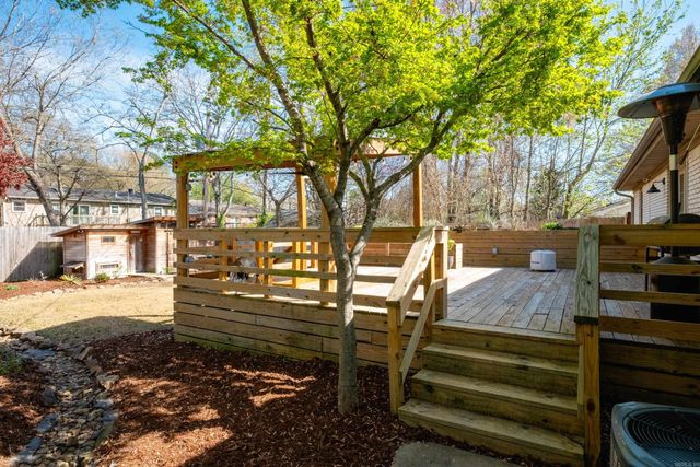 319 Poinsetta Drive, Little Rock, AR 72205