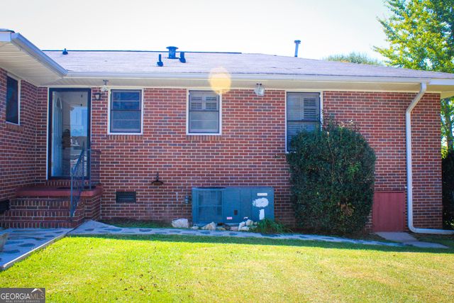 126 N Chilton Crescent, Lagrange, GA 30240
