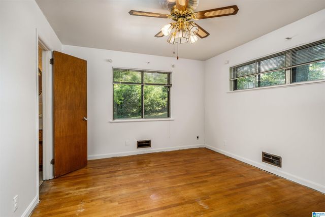 822 S MONTEZ DRIVE, Bessemer, AL 35022