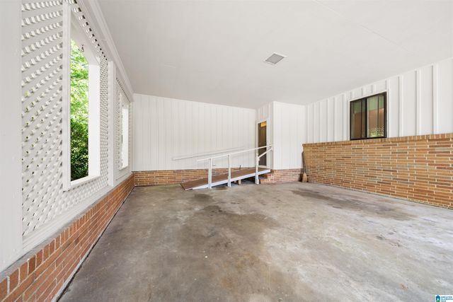 822 S MONTEZ DRIVE, Bessemer, AL 35022