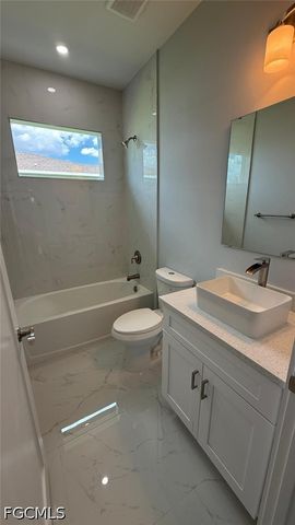 1622 NW 18th TER, Cape Coral, FL 33993