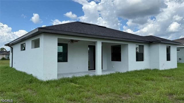 1622 NW 18th TER, Cape Coral, FL 33993