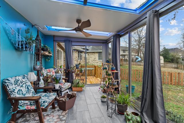 4715 S Elizabeth Avenue, Springfield, MO 65810